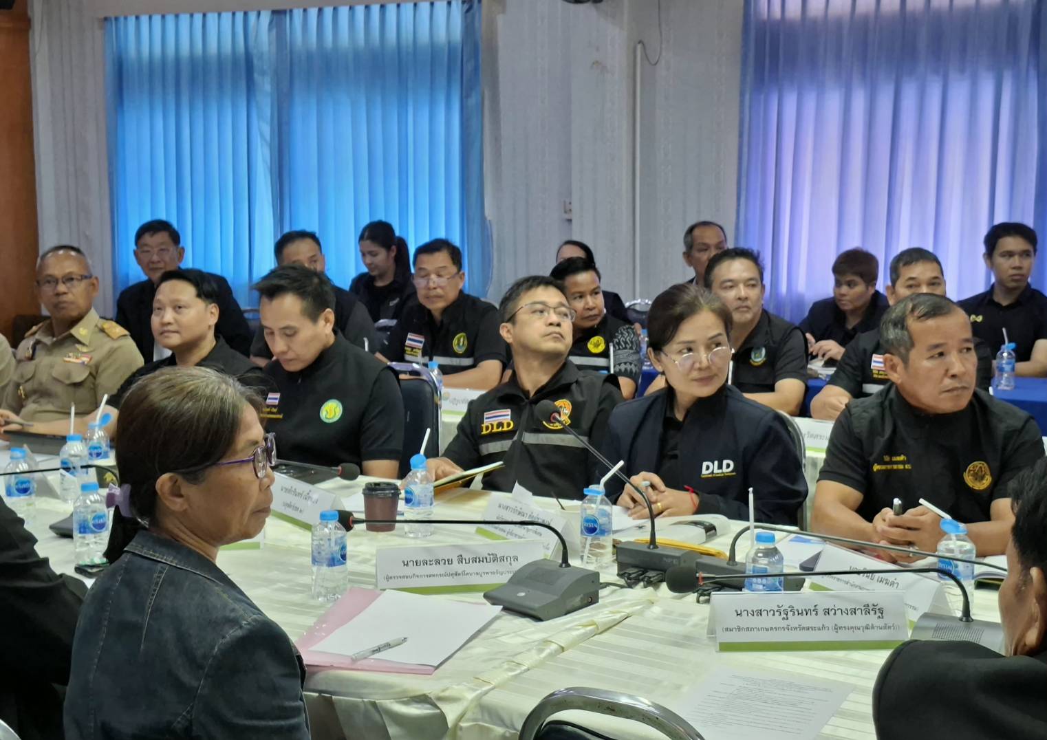 title - ส.ป.ก. ร่วมติดตามรองนายกรัฐมนตรี และรัฐมนตรีว่าการกระทรวงเกษตรและสหกรณ์ (ร้อยเอก ธรรมนัส พรหมเผ่า)  ในการประชุมติดตามความคืบหน้า และรับฟังปัญหาเพื่อกำหนดแนวทางแก้ไขปัญหาโครงการโคบาลบูรพา